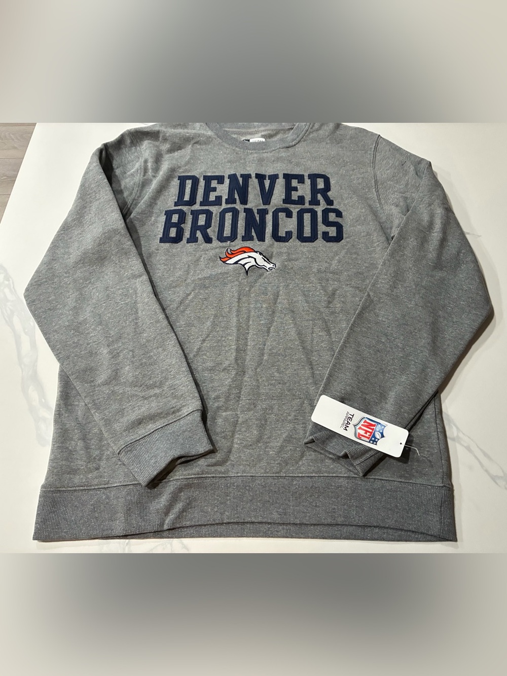 Denver Broncos Men’s Crewneck Sweatshirt (Medium & XL) Retails For $75